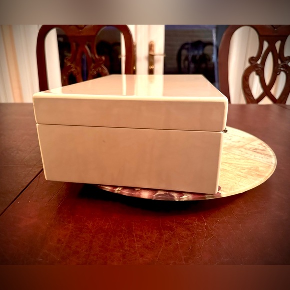 Beautiful Burl Ivory Wood Jewelry Box w/Lock & Key, 1970s Vintage, Excel Cond. - Picture 6 of 12
